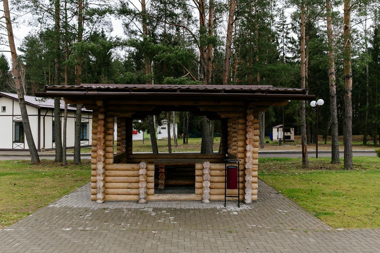 Baza Otdykha Chaika Hotel Zhodzina Luaran gambar
